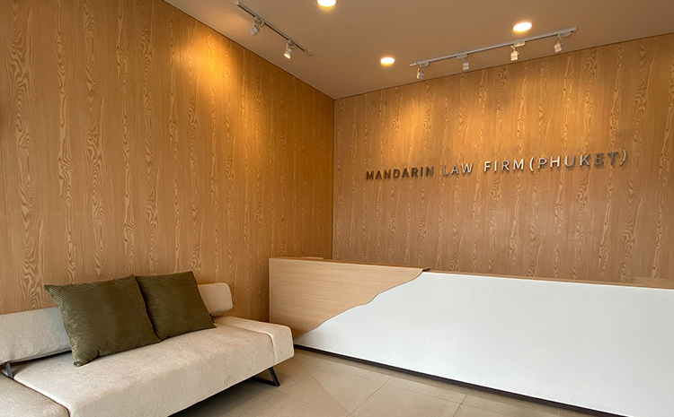 2-24121Q6095XM.jpg